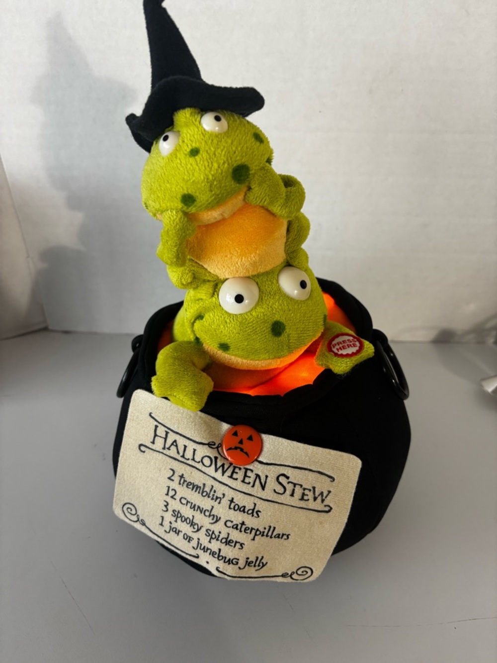 Hallmark Trembling Toads Halloween Stew Cauldron 12” Singing Toads